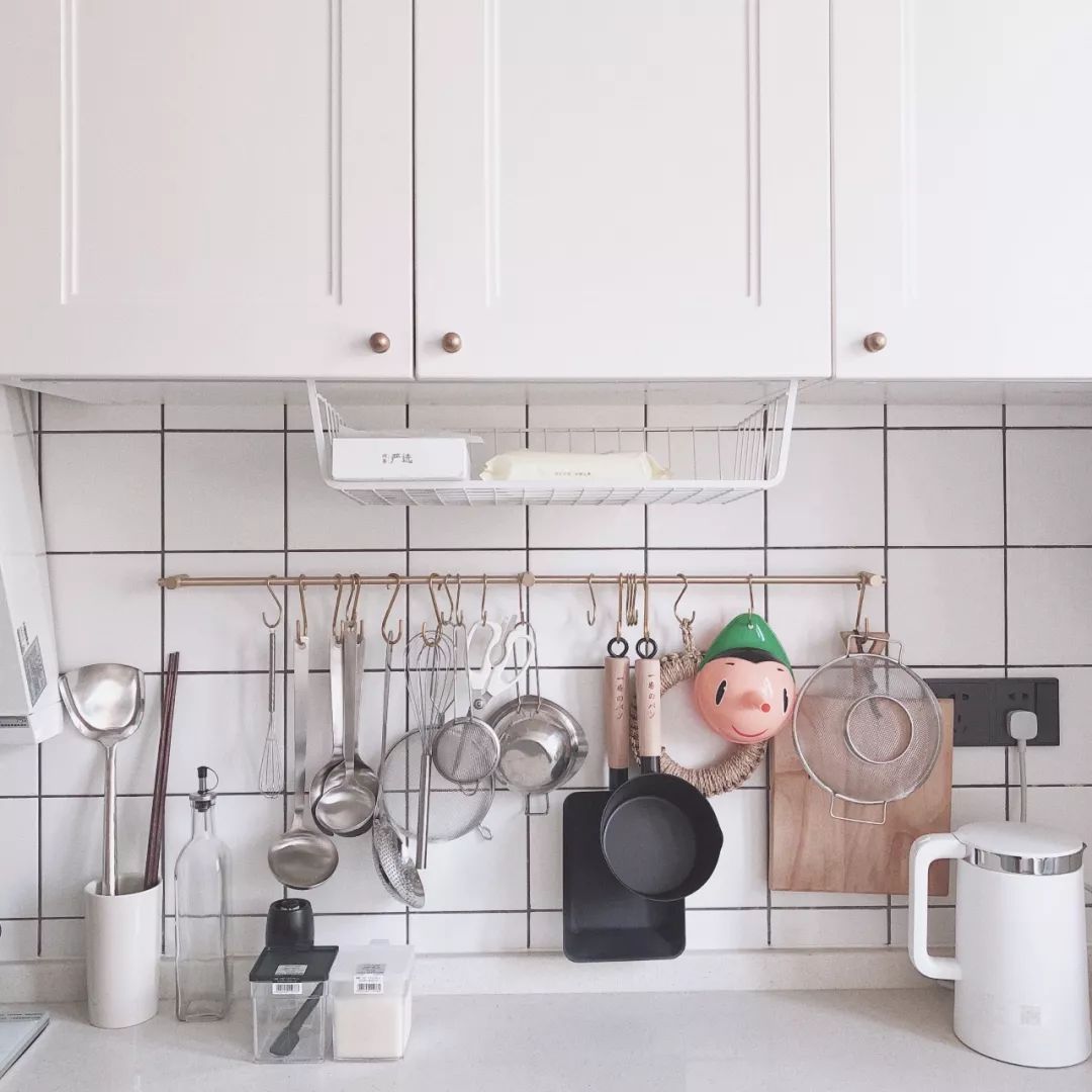 家里乱全怪娃？娃说：你看看别人家的爸妈！生10个孩子也不怕