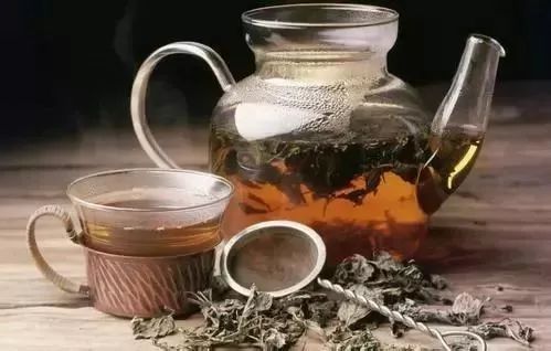 阿胶枣龟苓膏的功效与作用,阿胶枣薄荷糖龟苓膏