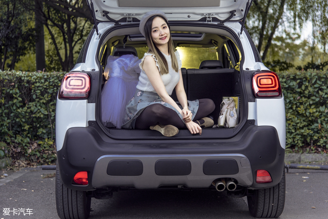 X-跨界雪铁龙云逸与芭蕾舞演员的故事