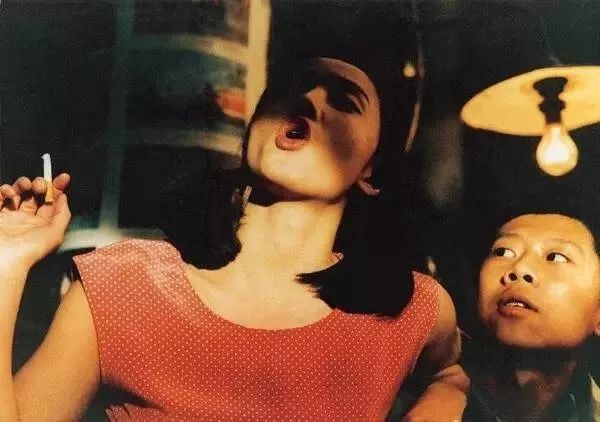 剧本的交叉叙事方法,电影剧本多线叙事结构