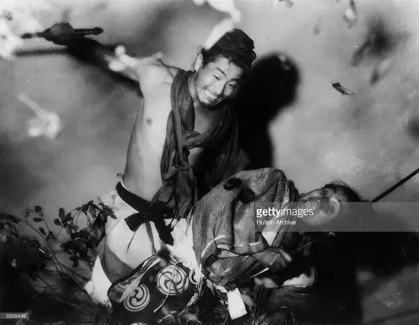 剧本的交叉叙事方法,电影剧本多线叙事结构