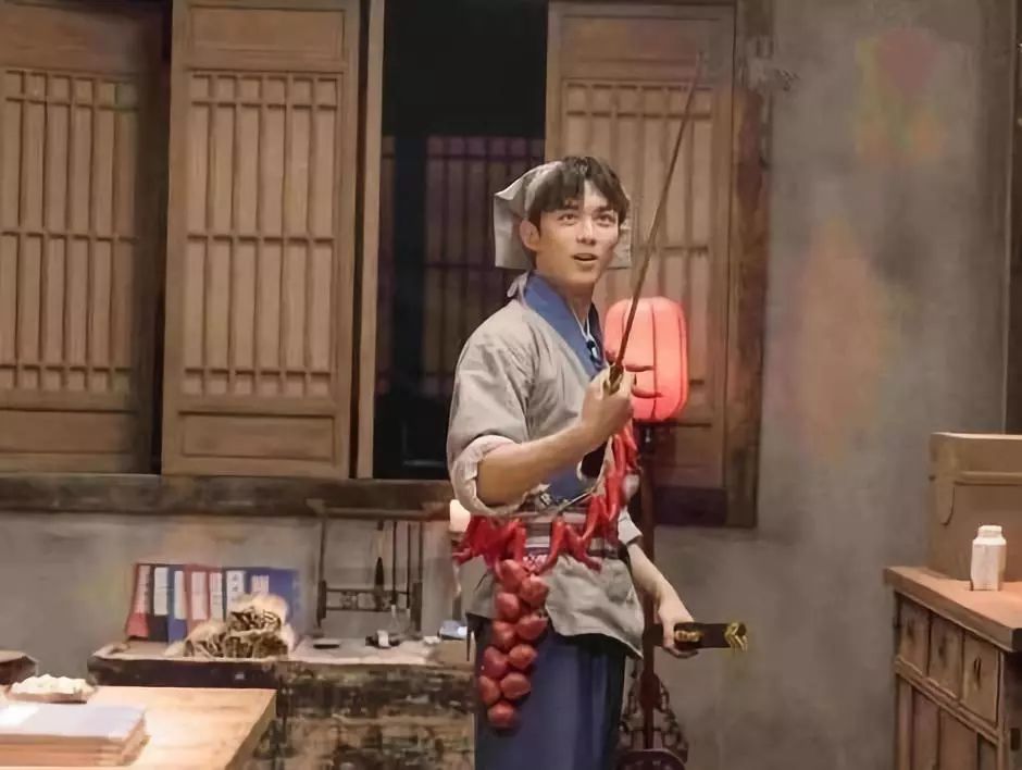 2018年度十大流行语中英双语版,2019流行语与热词英语版