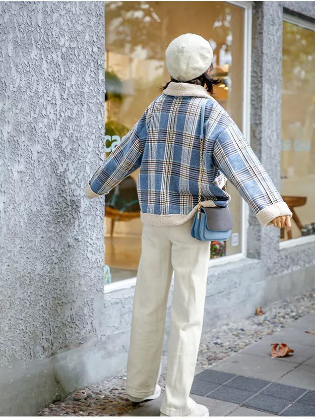 别再穿黑色了，这个颜色今年超流行，百搭时髦还显白显气质