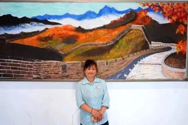 又一“扫地僧”火了！保洁阿姨的3D黑板报惊艳全网……