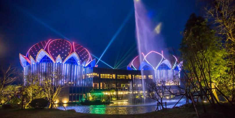 这里有天然独特的山中温泉,真实千亩温泉价格表