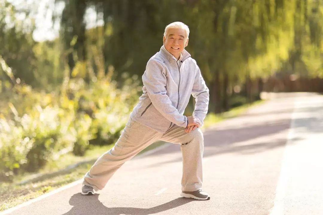 关节有时咔嚓响一声是怎么回事,骨头咔咔响是得了关节病吗