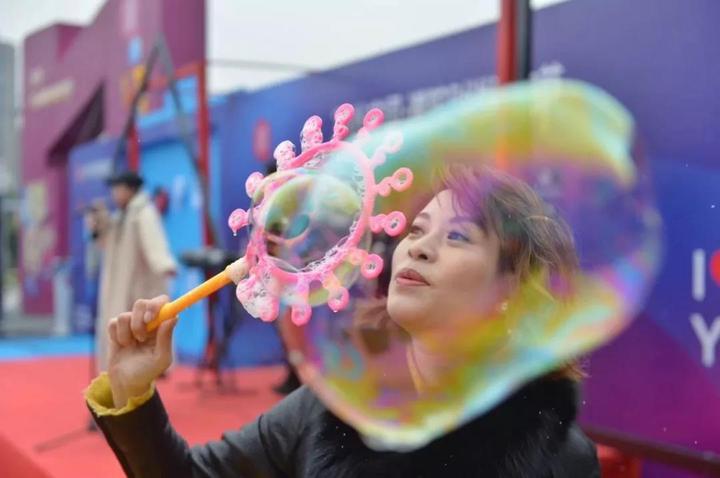 桐乡市濮院衣柜直播,中国濮院购物节