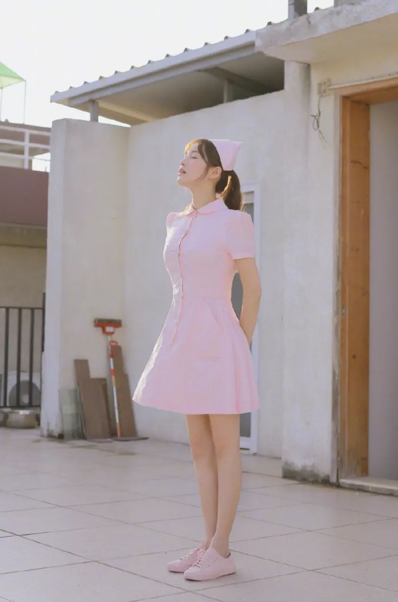 金莎回复的五个字引热议,金莎道歉全集视频