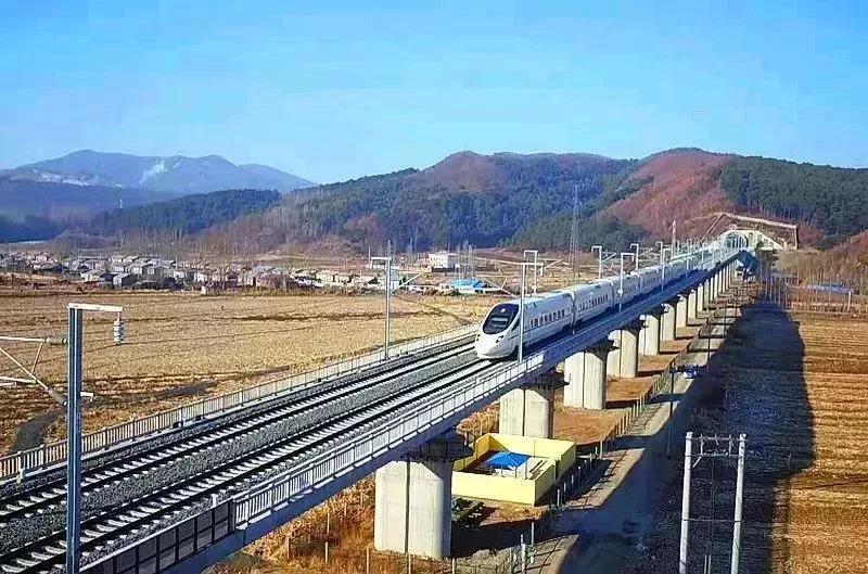 全国铁路今起正式调图,全国下周铁路调图