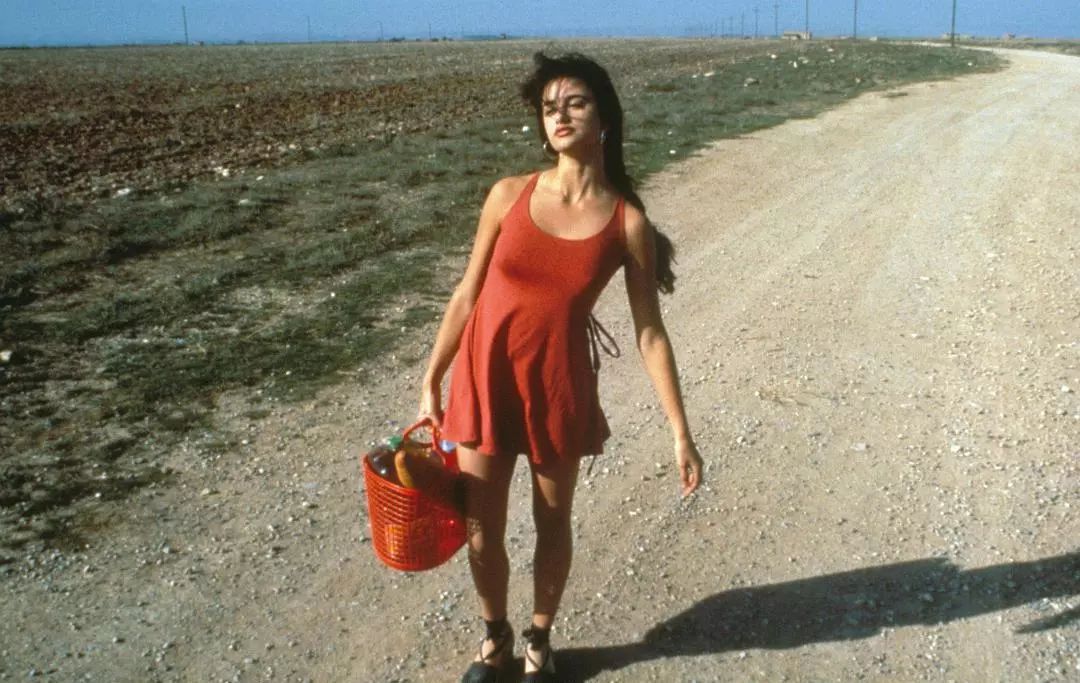 这个44岁的“西班牙玫瑰”，哭起来都是满满的高级感！