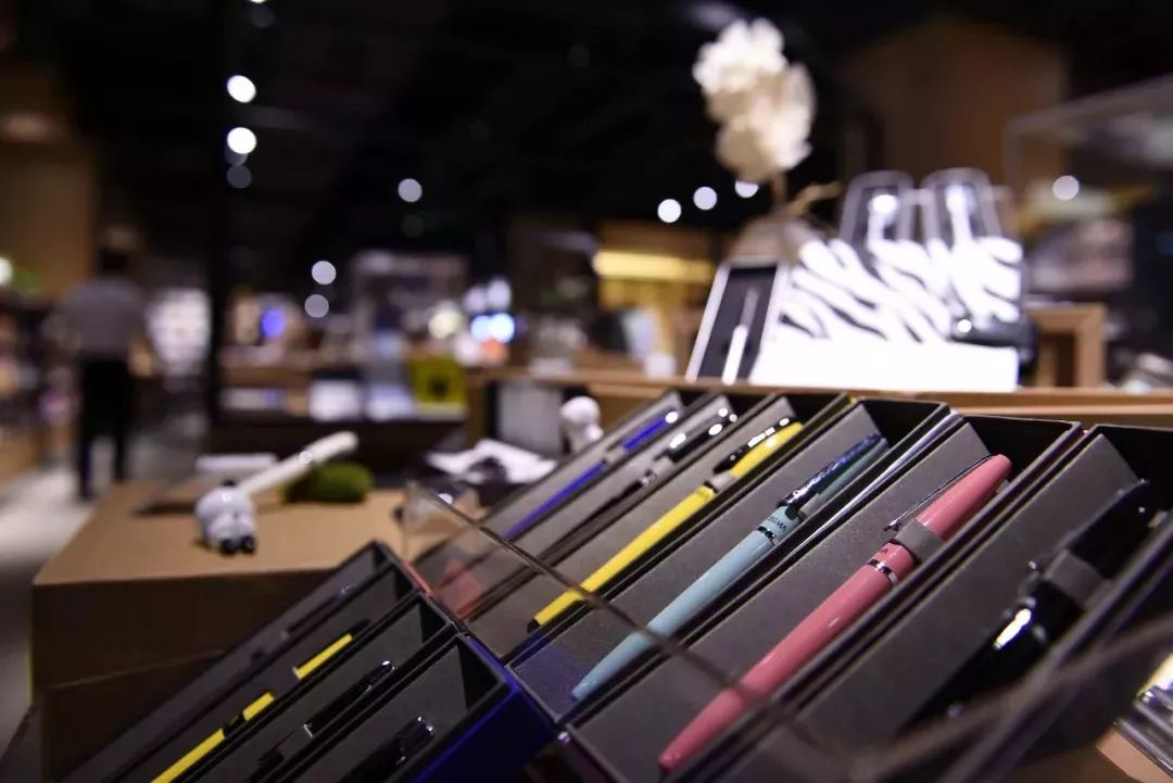 郑州值得一去的8家书店,郑州有逼格的书店