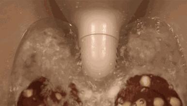 冬天泡脚脚痒脚肿了,手脚冰凉怕冷泡脚只需加一果皮