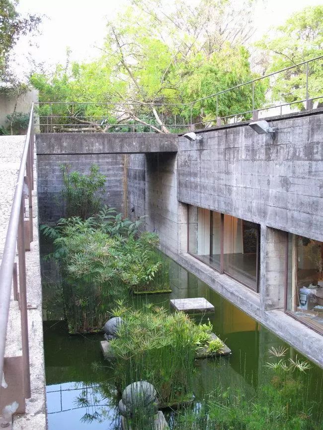 他是巴西“野兽派”大师，78岁获建筑界奥斯卡！其理想是：让建筑属于每个人！