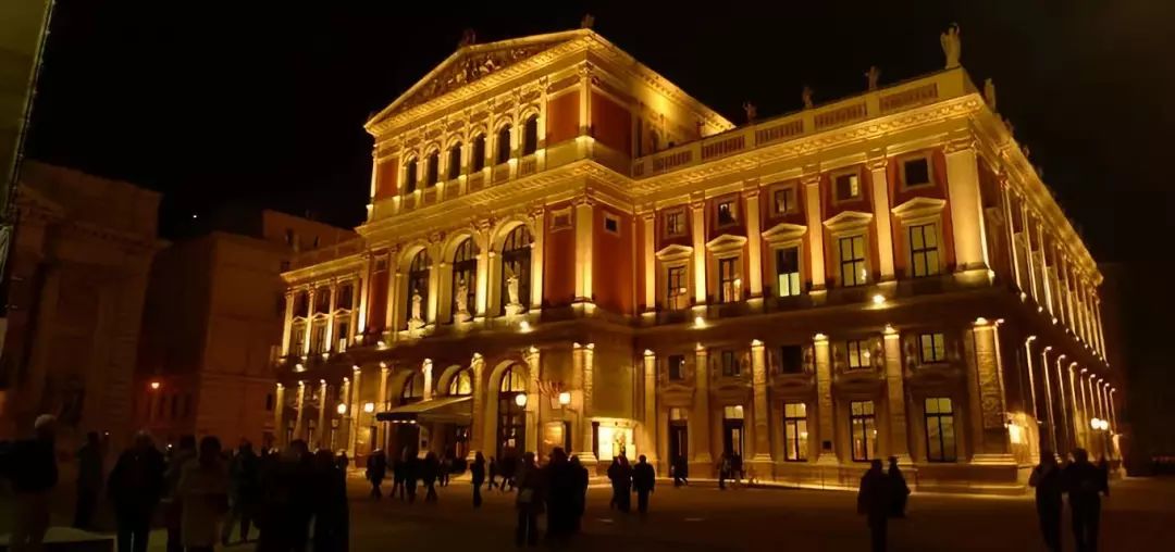 「旅游」10月26日确认发！469欧起！9天带你玩东欧