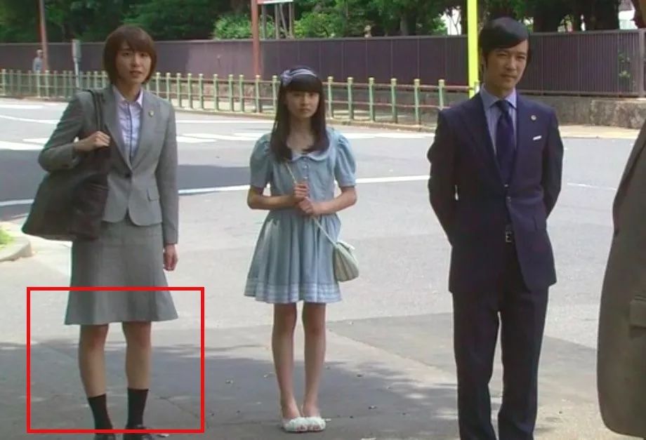 3个让人变丑的动作,让人变丑的几个姿势