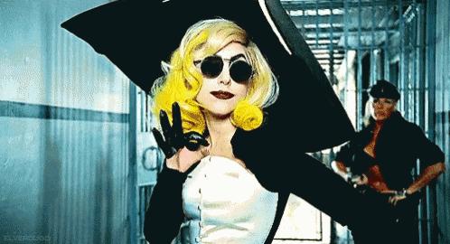 看完这篇别再说羽绒服不时髦,造型示范