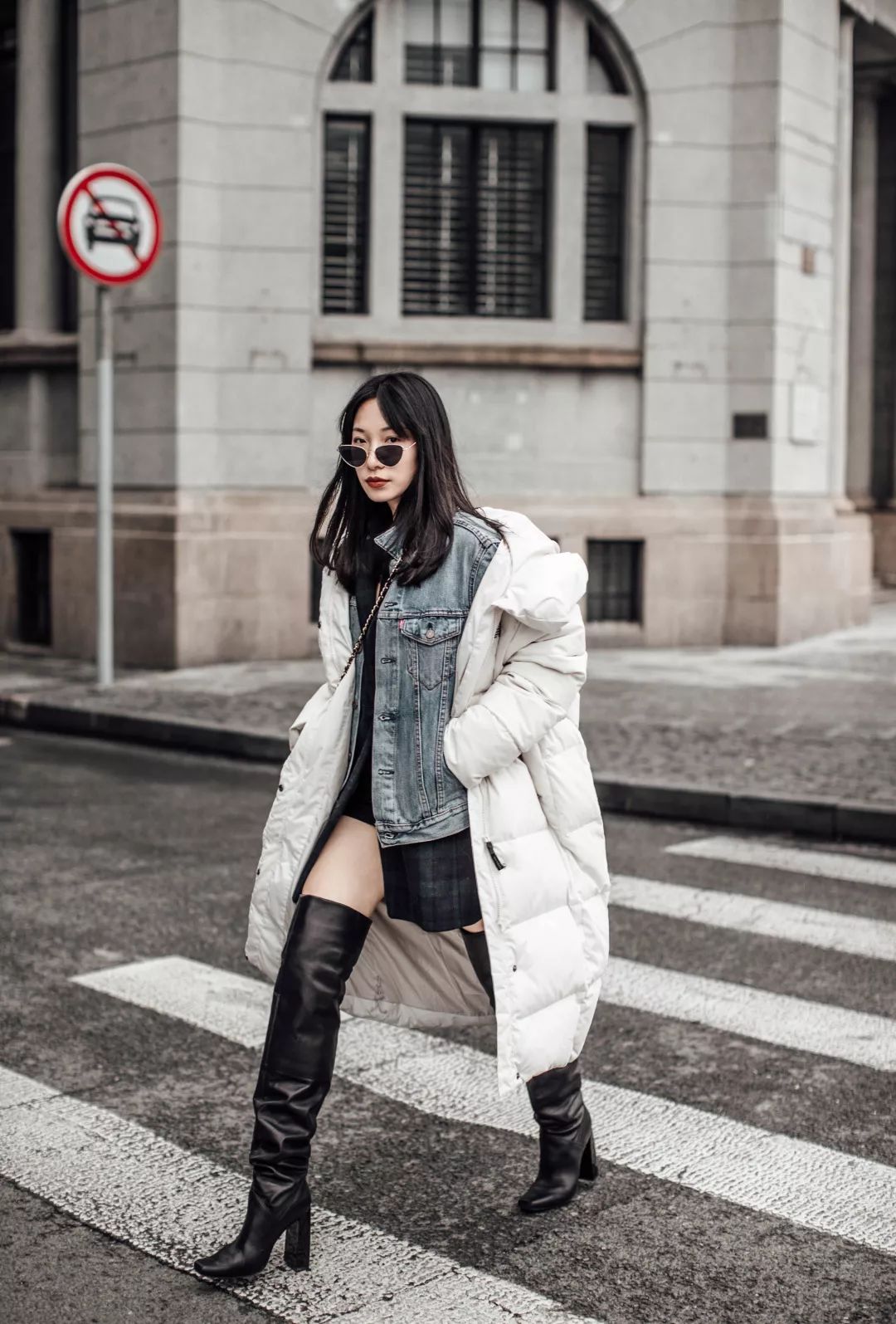 看完这篇别再说羽绒服不时髦,造型示范