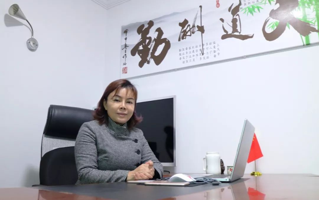 月嫂覃玉萍,覃玉萍母婴护理师