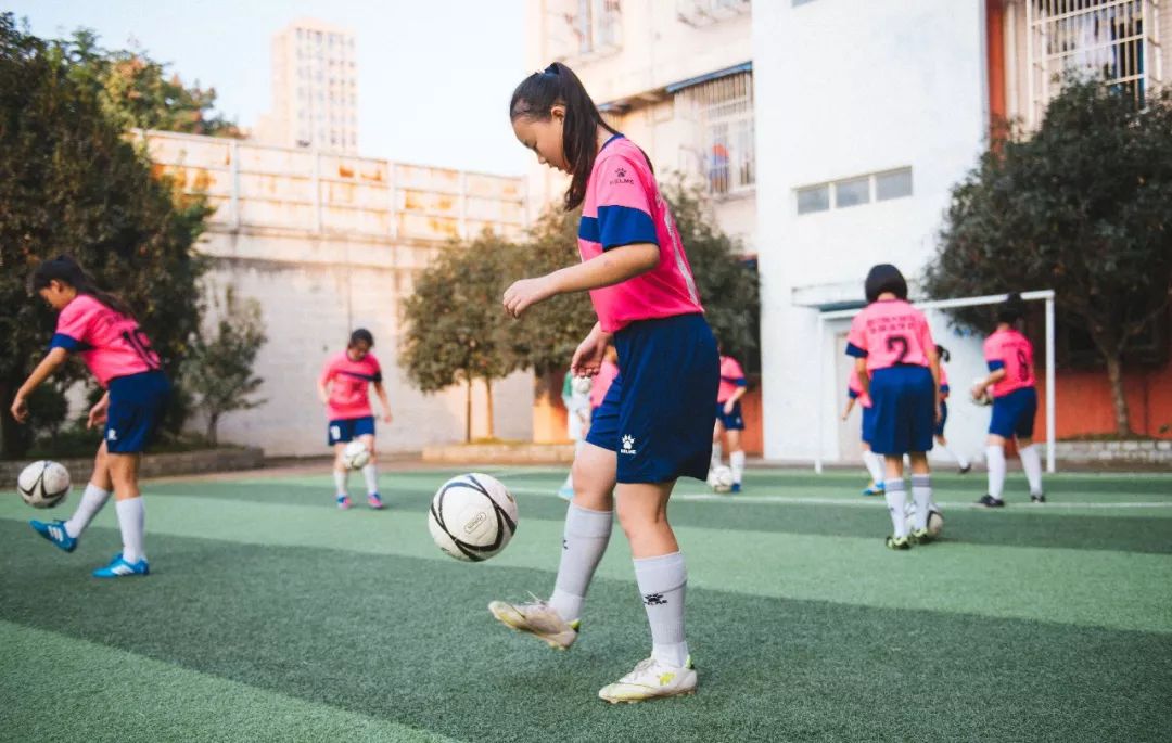 「成都教育改革典型案例五」“每天一节体育课”!锦江区创新体育教育新模式