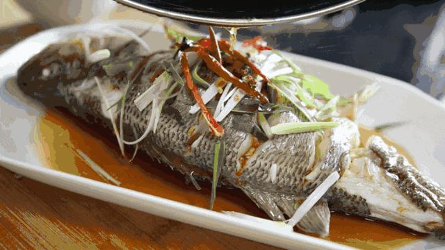 知乎票选“为了吃也要去一趟的城市”NO.1，确定不要了解一下？