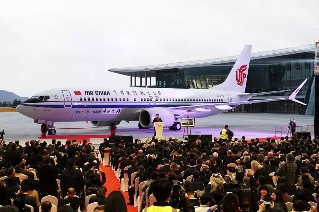 来了新闻早班车每日语音版,来了新闻早班车微信版