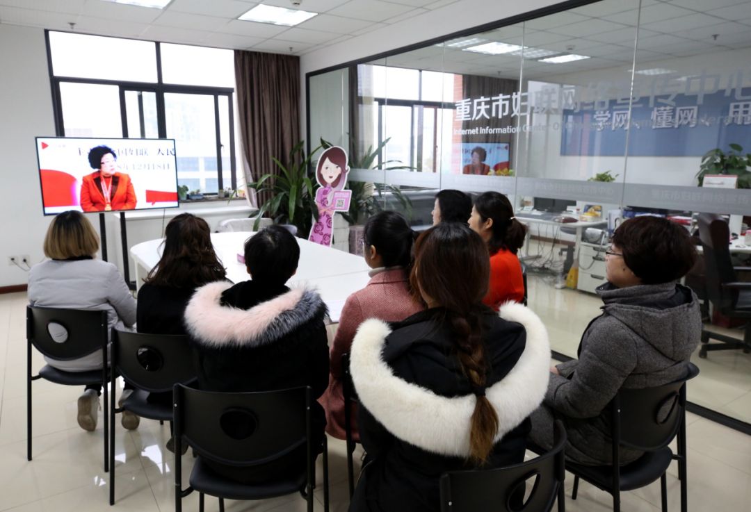 为巾帼英雄疯狂打call,为巾帼致敬的歌曲短视频