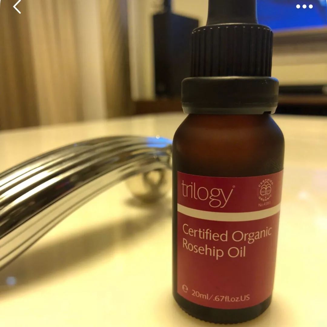 紧致滋润脸部精油,滋润保湿好吸收面部精油