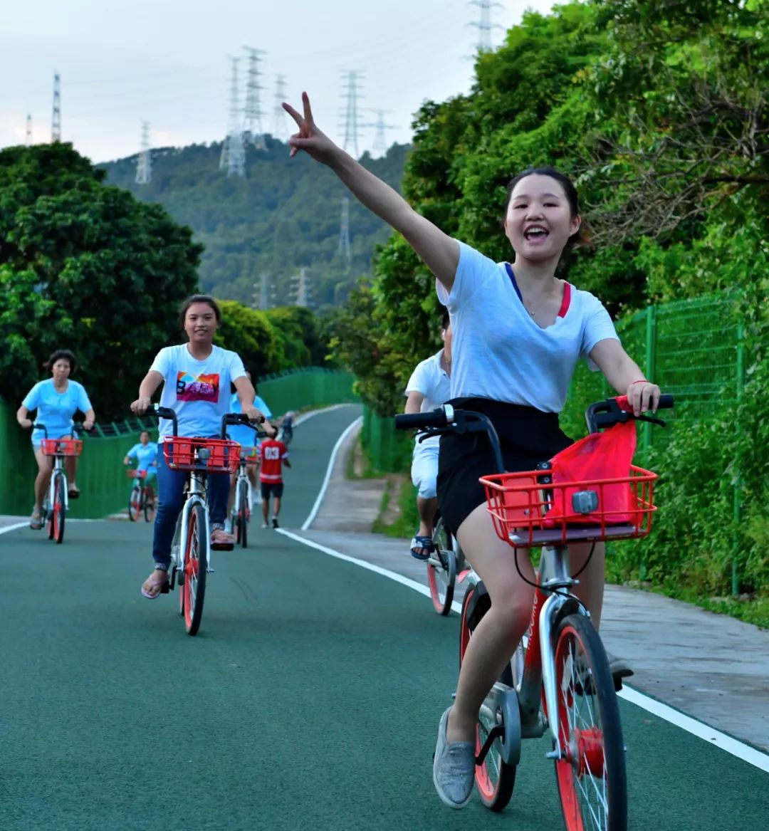 这就是新桥,这里是新桥小学