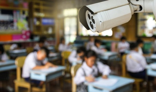 智能校服自动识别,智能校服实时监控学生