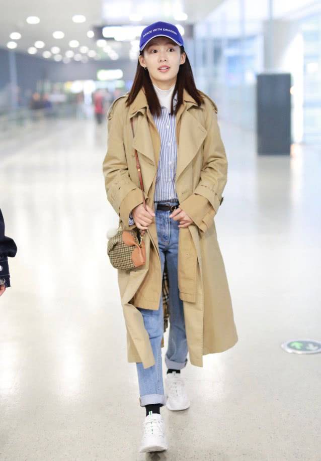 李沁穿衣太潮了,李沁穿搭简约