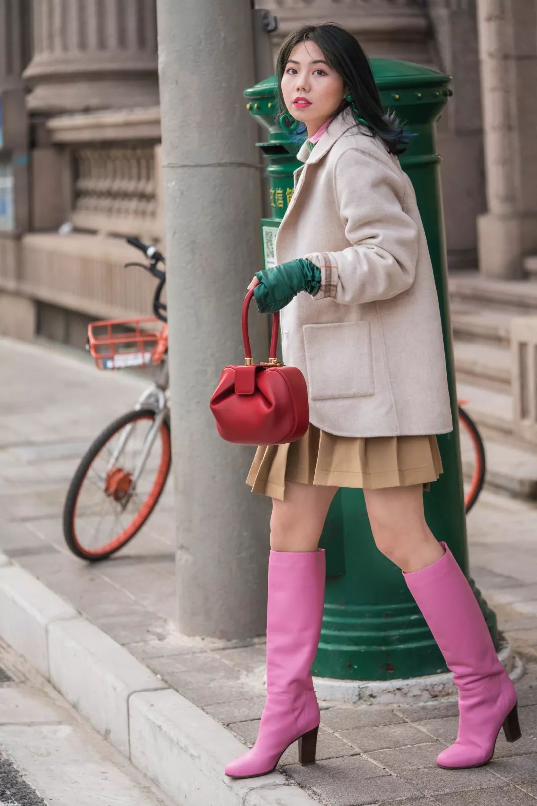 今年流行啥颜色搭配,最近流行的颜色搭配