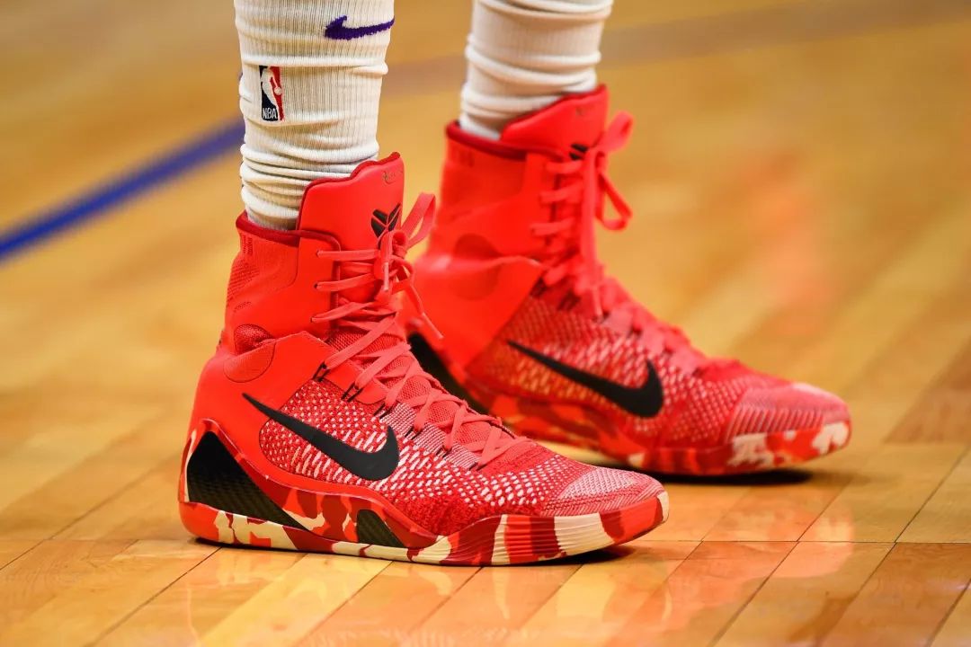 哈雷尔穿搭出场,哈雷尔穿锐步