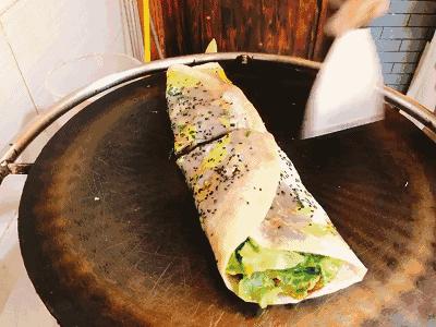 27岁*疆新**“煎饼先生”白手起家，入选福布斯30岁以下精英榜