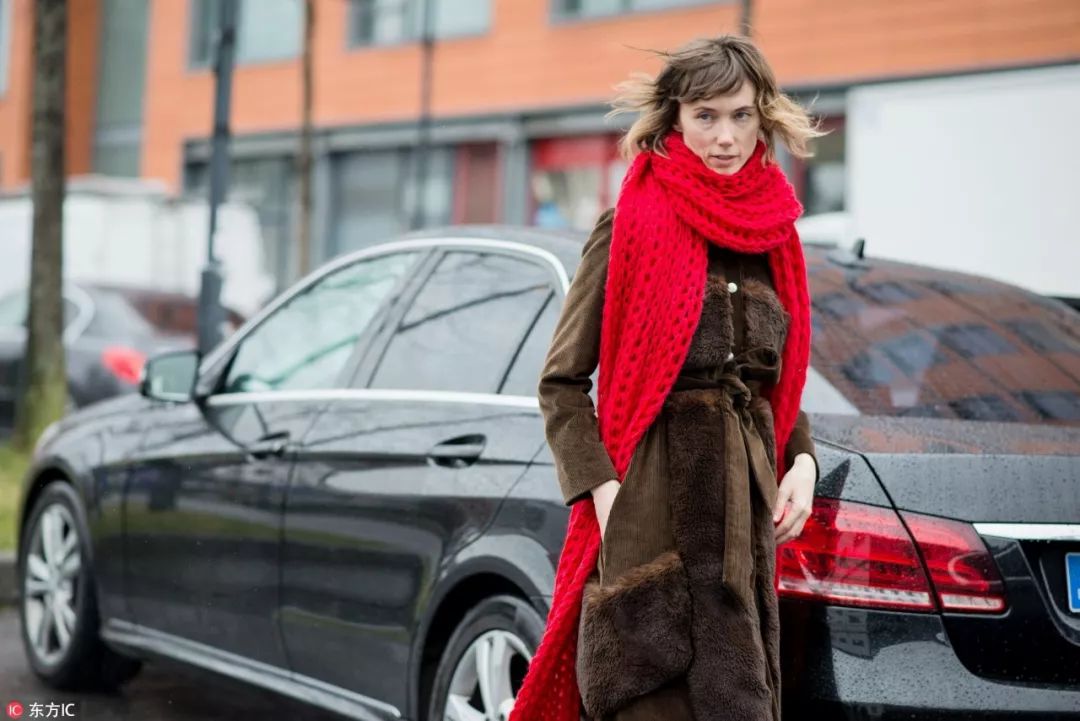 一穿红色衣服就倒霉,一穿红色就倒霉