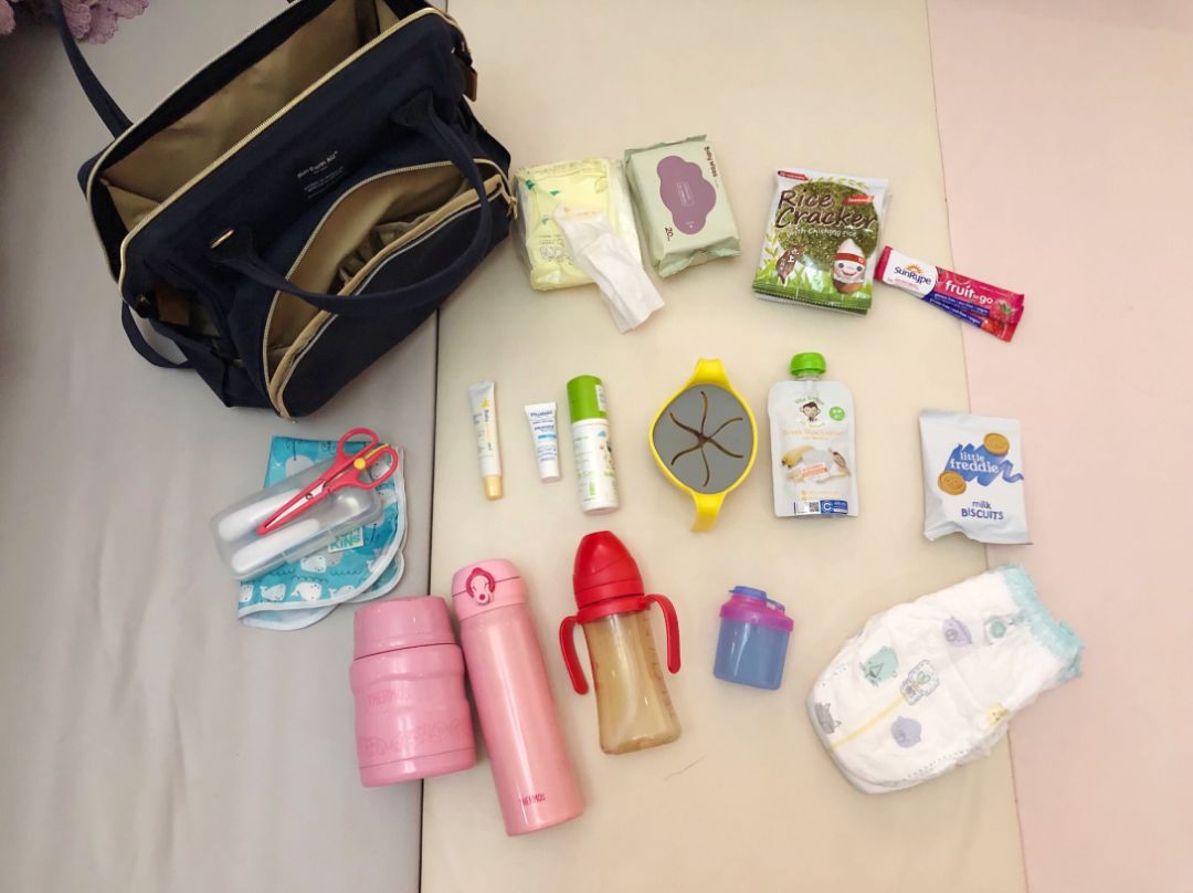 种草母婴好物！来看看别人的妈咪包里都装了些什么……