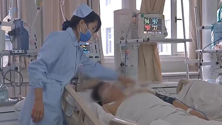 23岁小伙感冒一个多月不见好,19岁小伙得怪病