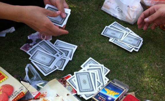 男子赌博输了三万元举报赌场,男子赌博输十余万请警察主持公道