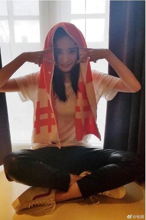 吴昕直播间泡脚盆推荐,吴昕被粉丝问为啥还没结婚