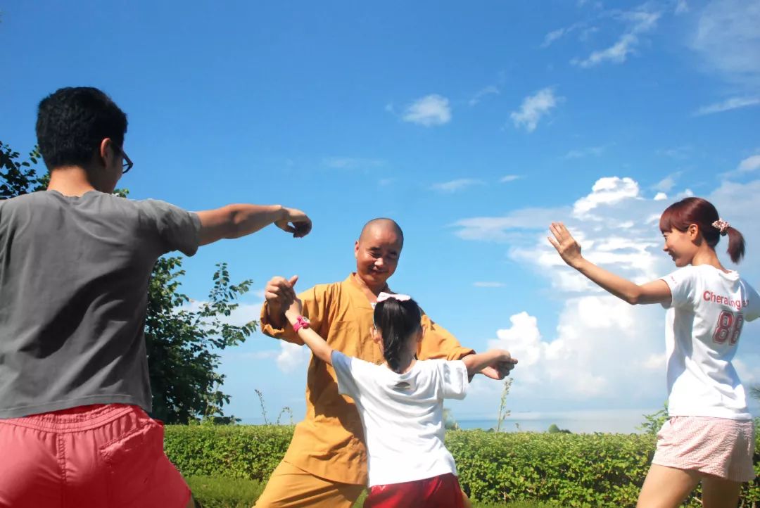 在路上公益活动,在路上公益