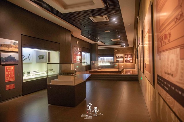 明月处处有，唯有宜春月最明