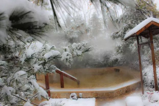 西安临潼温泉有哪些景点,西安春节泡温泉适合去哪里