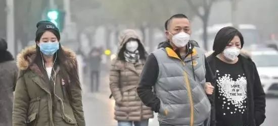 20年烟民咽喉发黑,瑞士专业医师推荐!一喷杀菌99.9%,止咳清痰排烟毒