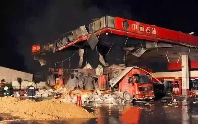 禁止燃放孔明灯宣传消防,禁止燃放孔明灯的危害