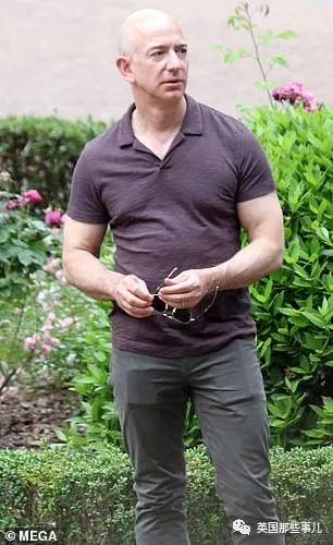 贝佐斯和新女友最新消息,贝佐斯与女友桑切斯的短信内容