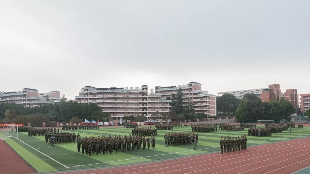 我们的军训时光英姿飒爽,我的军训生活的军训日记