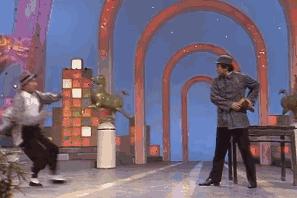 「思考」历经35年的春晚语言类节目越来越不好笑了？这事你想过么