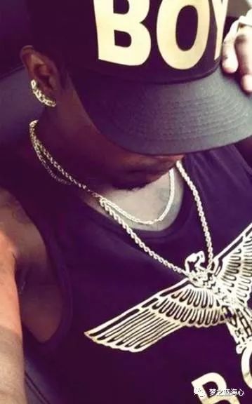 90%以上的人对boylondon“英版“和”韩版”傻傻分不清？尘埃落定，以后潮牌”伦敦男孩“只能买到这一种了BY梦之蓝海心