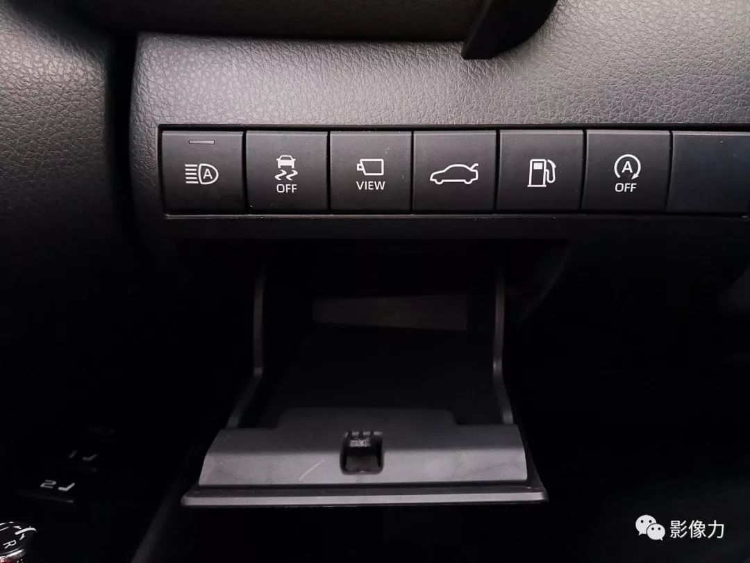 开时尚外观健康安全第八代凯美瑞品柳沟豆腐宴