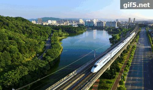 恒大、万达，高速、学校……2019年，咸宁有大变化！