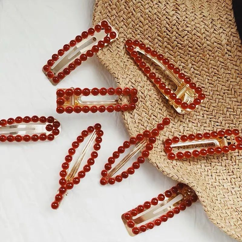 我最近｜不戴Bra都没关系，不戴发夹不能出门……